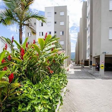 Apto Em Ubatuba Divisa Com A Praia De Itagua E Facil Acesso As Praias Fica Ao Lado Do Atacado Tenda Da Rodovia Rio Santos エクステリア 写真